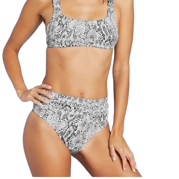 Xhiliration Snakeskin/Python High-Waisted Bikini. Small Bottoms and D/DD Top. - Picture 7 of 9
